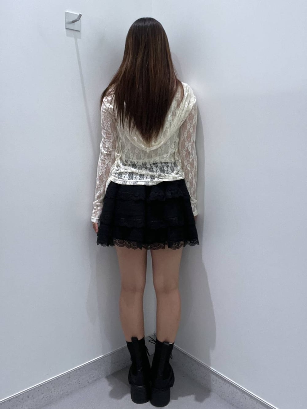 「夏コーデ、レースコーデ_studio CLIP」｜「FOREVER 21の【2025SS】厚底ソックスブーツ（ブーツ、ブラック系）」を使った、amiriiiさん（レディース・161cm）の夏コーディネートの3枚目の写真
