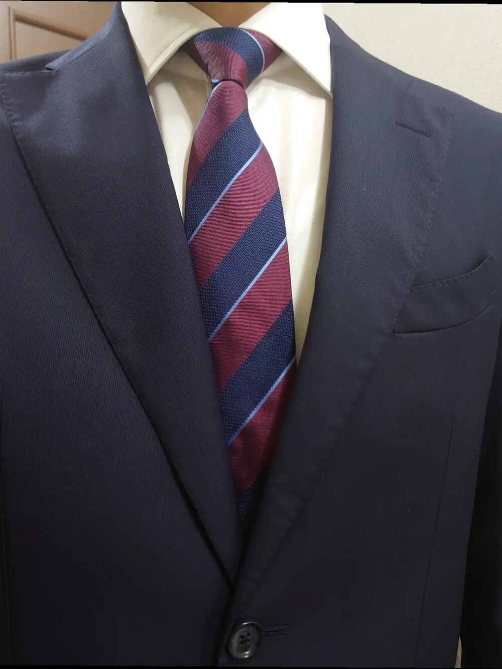 「今日のコーデ、コルネリアーニ、corneliani、スーツ」｜「CORNELIANIのアイテム（フォーマルスーツ/小物、ブルー系）」を使った、corneliani manさん（メンズ・178cm）の春コーディネートの2枚目の写真