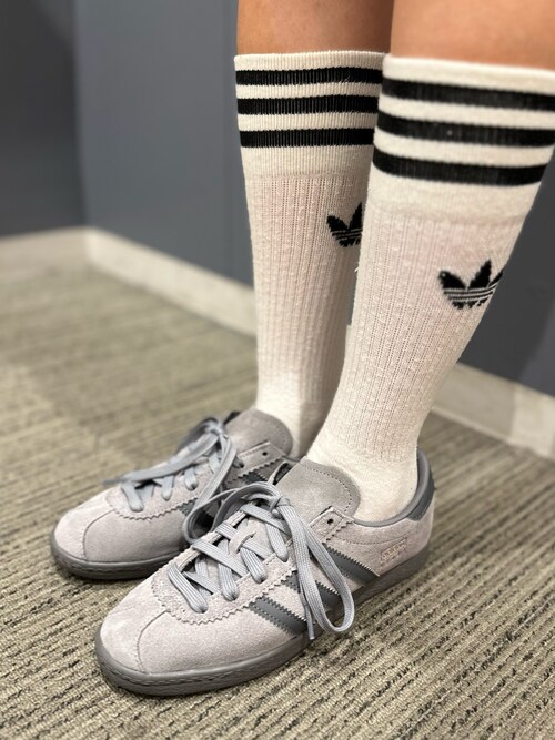大人気 adidas SAPPORO ユニセックス コーデのアクセントに◎ 6月14日発売｜adidas Originals ZX 8000 atmos “URA” 名作別注
