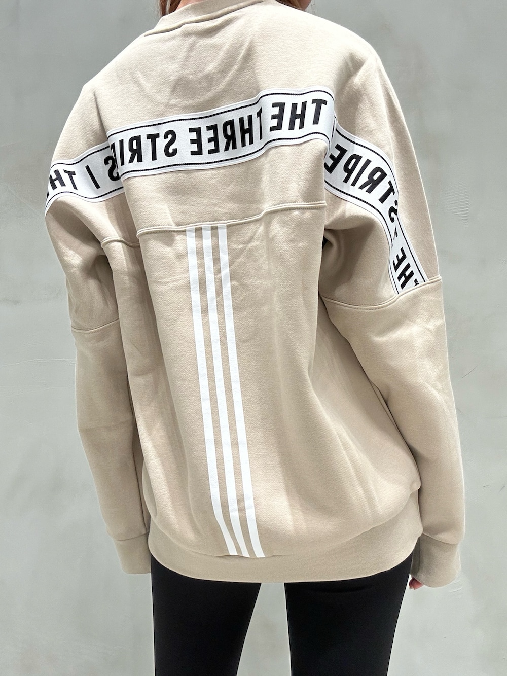 adidas フード付きスウェット ベージュ　スカートセット アディダス Luxflow ルーズフィット ストレッチウーブンスカート