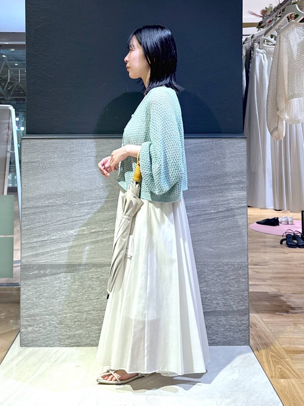 「低身長、ベーシック/シンプル、ナチュラル」｜「A part byのネックカフ（ネックレス、シルバー系）」を使った、moriさん（レディース・148cm）の春コーディネートの2枚目の写真