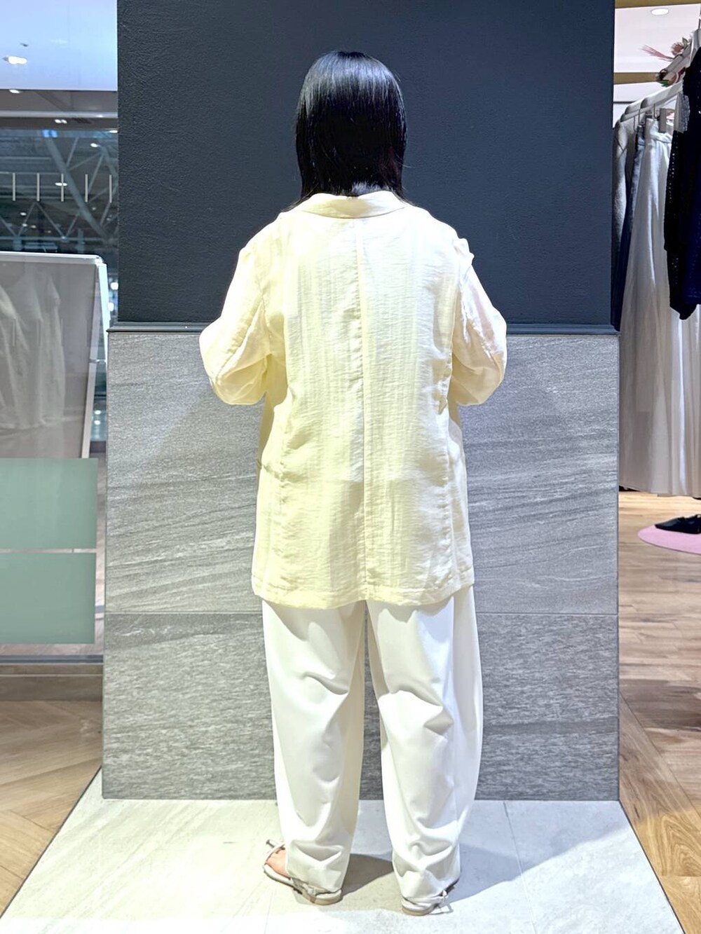 「低身長、ベーシック/シンプル、ナチュラル、SNAP_apart by lowrys、apart by lowrys、春夏コーデ」｜「A part byのネックカフ（ネックレス、シルバー系）」を使った、moriさん（レディース・148cm）の春コーディネートの3枚目の写真