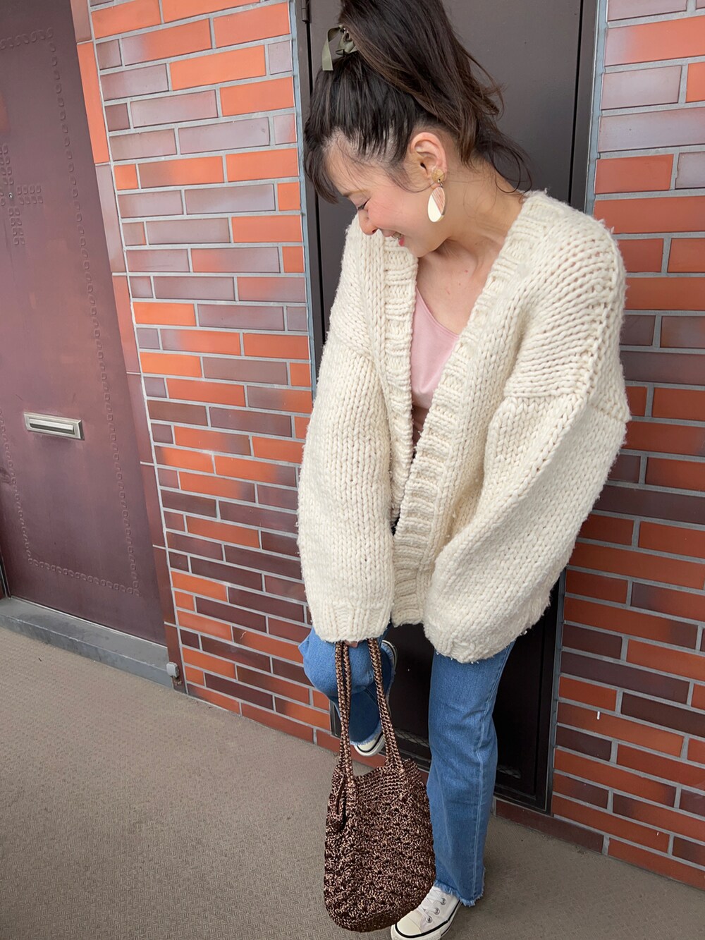 「ユニクロ、モコモコアウター、女の子コーデ、ガーリーコーデ」｜「UNIQLOのアイテム（インナーウェア/肌着、ピンク系）」を使った、chaozu/chami さん（レディース・160cm）の冬コーディネートの2枚目の写真