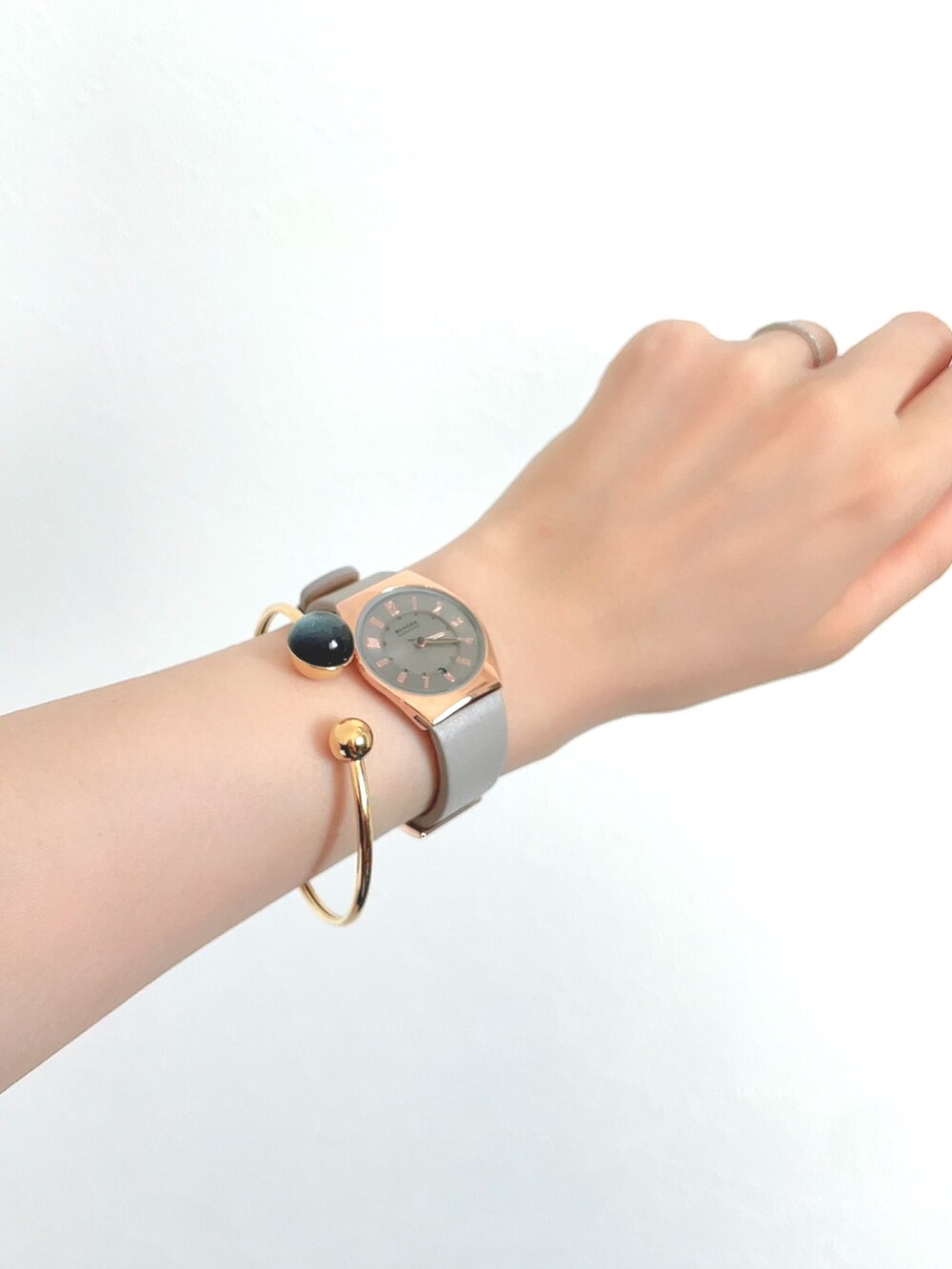 ãã«ãŒç³»ã®ããã/ã»ãŒã¿ãŒããã©ãã¯ç³»ã®ããŒããããŒãžã¥ç³»ã®ã¹ã«ãŒããççšããã¬ãã£ãŒã¹ã®ç§ã³ãŒãã£ããŒãã®3æç®ã®åç