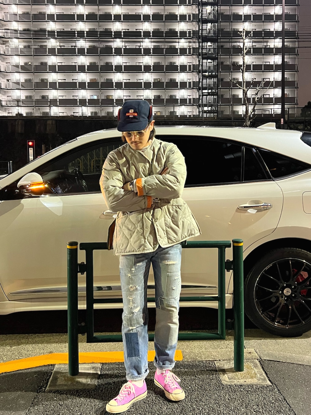 「アメカジ、アメカジコーデ、ミリタリー、古着、古着MIX、春コーデ、デニム、Champion、Levi's、converse、低身長、低身長コーデ、低身長男子、おしゃれさんと繋がりたい、いいね、save、フォローお願いします🤑」｜「Championの80'sヴィンテージ　Reverse Weave  オハイオ州立大学（スウェット、ホワイト系）」を使った、sgrさん（メンズ・165cm）の春コーディネートの2枚目の写真