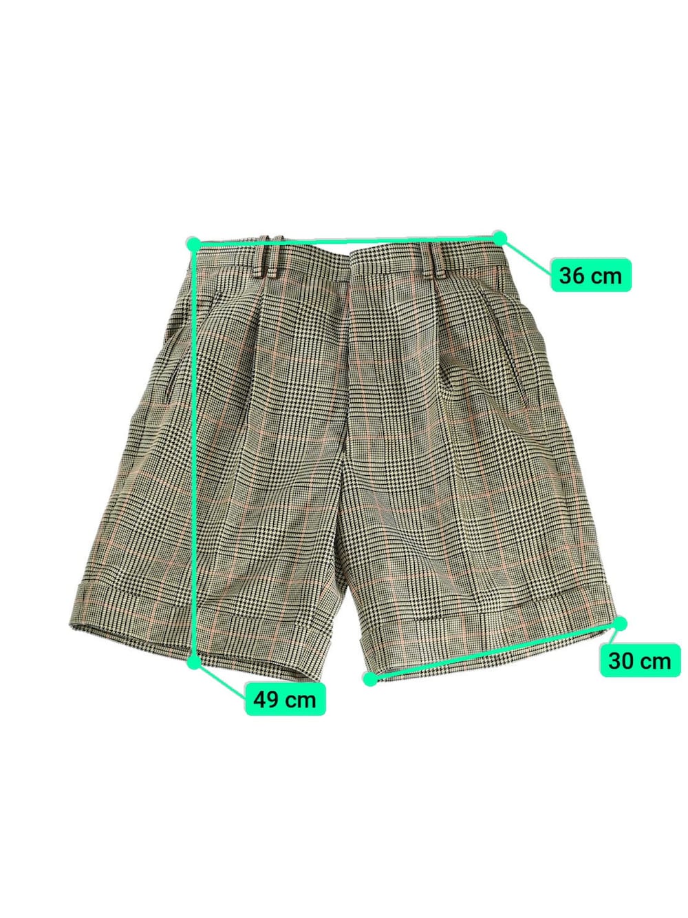 ベージュ系のその他パンツを着用したメンズの冬コーディネートの4枚目の写真