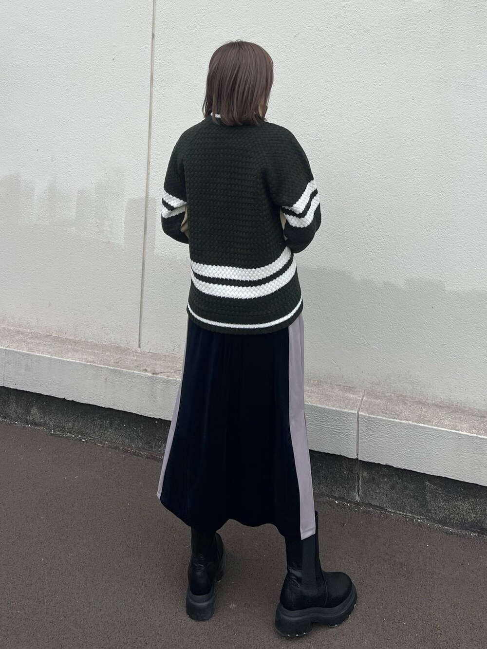 「スウェット、ニット、キャミワンピ」｜「CITY TOKYOのハーフZIPドッキングニットスウェット（スウェット、ベージュ系）」を使った、福田優花さん（レディース・163cm）の秋コーディネートの4枚目の写真