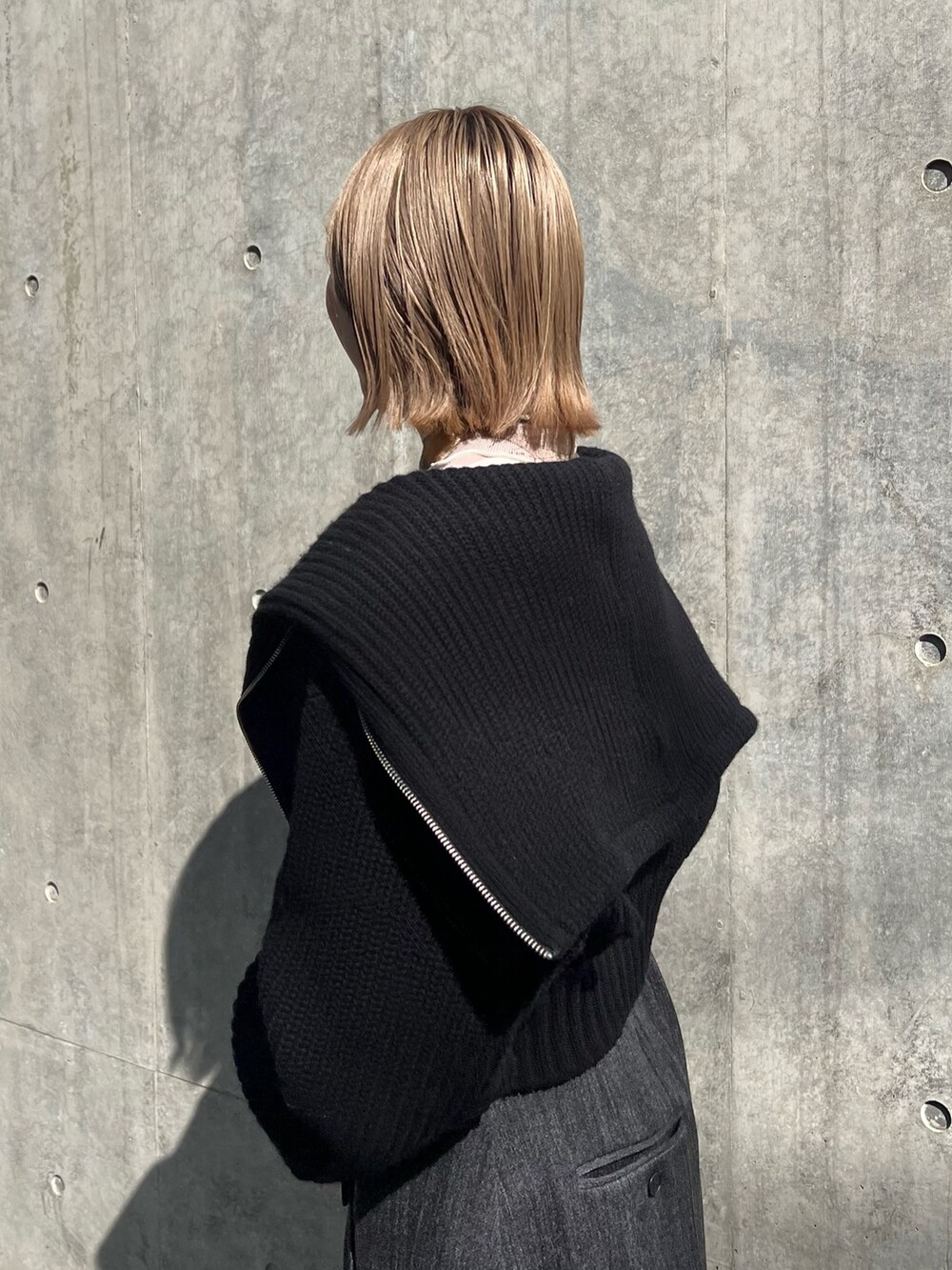 「PUBLIC TOKYOのトラベルフォトコラージュトップス（Tシャツ/カットソー、ベージュ系）」を使った、福田優花さん（レディース・163cm）の秋コーディネートの4枚目の写真