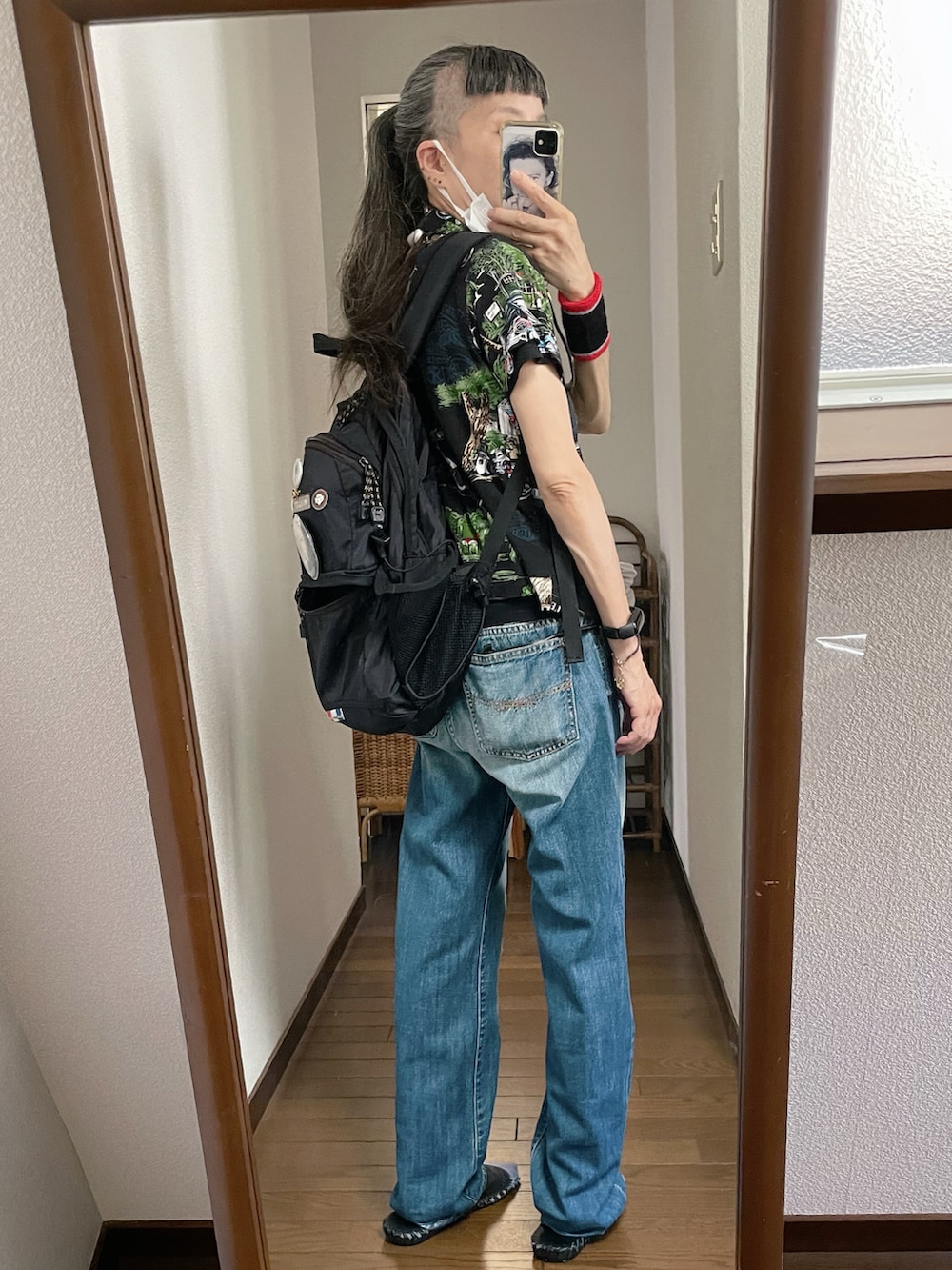 「デニム、アロハシャツ、50代ファッション」｜「Harley-Davidsonのアイテム（シャツ/ブラウス、ブラック系）」を使った、maiさん（レディース・146cm）の夏コーディネートの2枚目の写真