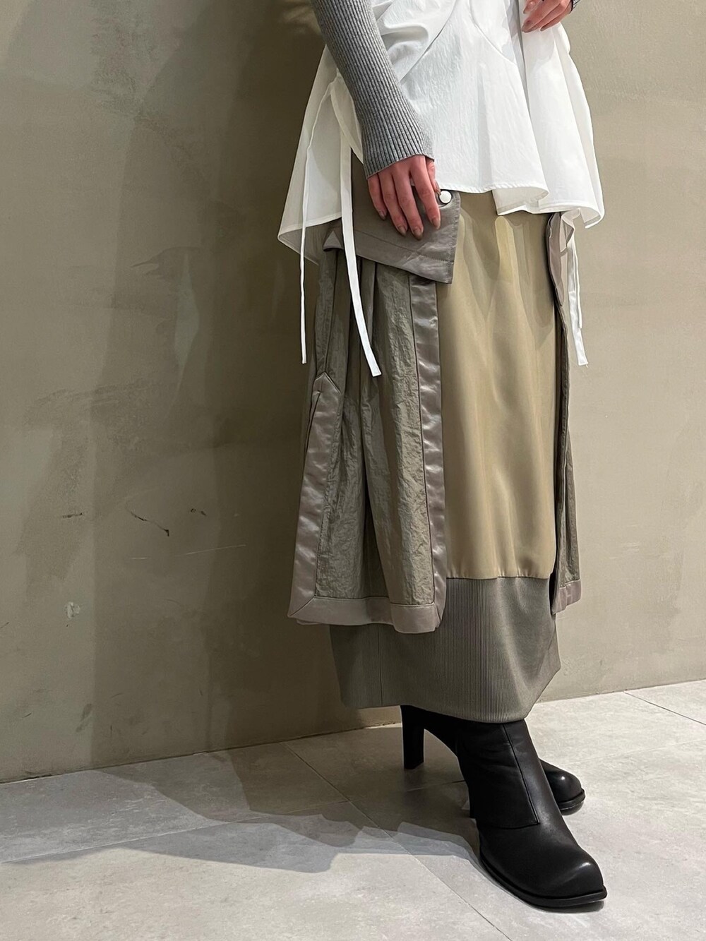 UN3D. SATIN COMBI SK