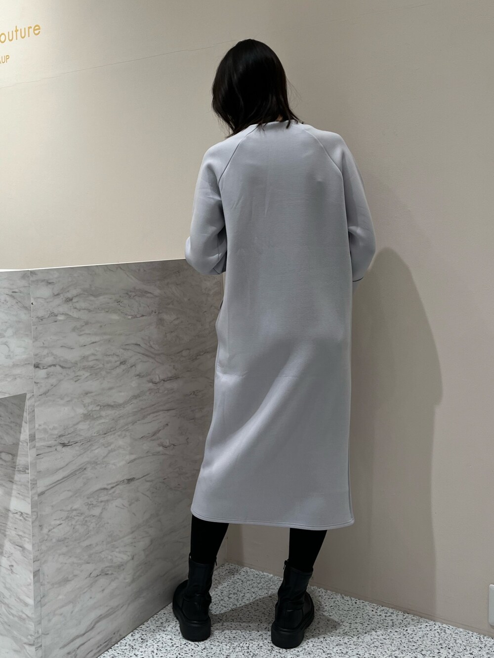「おでかけコーデ、ラクチンコーデ、ワンピース、2way、２ＷＡＹ、高身長女子、高身長コーデ、キレイめ、ダンボール素材、大人カジュアル、カジュアルコーデ、カジュアル、骨格ウェーブ、ブルベ夏、ブルベ」｜「natural coutureのボトルネックハーフZIPダンボールワンピース（ワンピース/ドレス、ブルー系）」を使った、MANAさん（レディース・170cm）の冬コーディネートの3枚目の写真