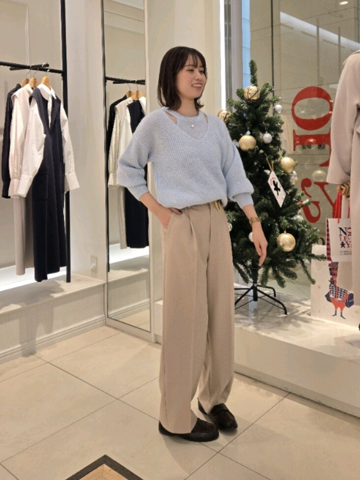 「NOLLEY’S Sophiの《手洗い可能》スパンコールモヘヤレイヤード風プルオーバーニット（ニット/セーター、ブルー系）」を使った、もーりーさん（骨格ウェーブ・レディース・164cm）の冬コーディネートの3枚目の写真