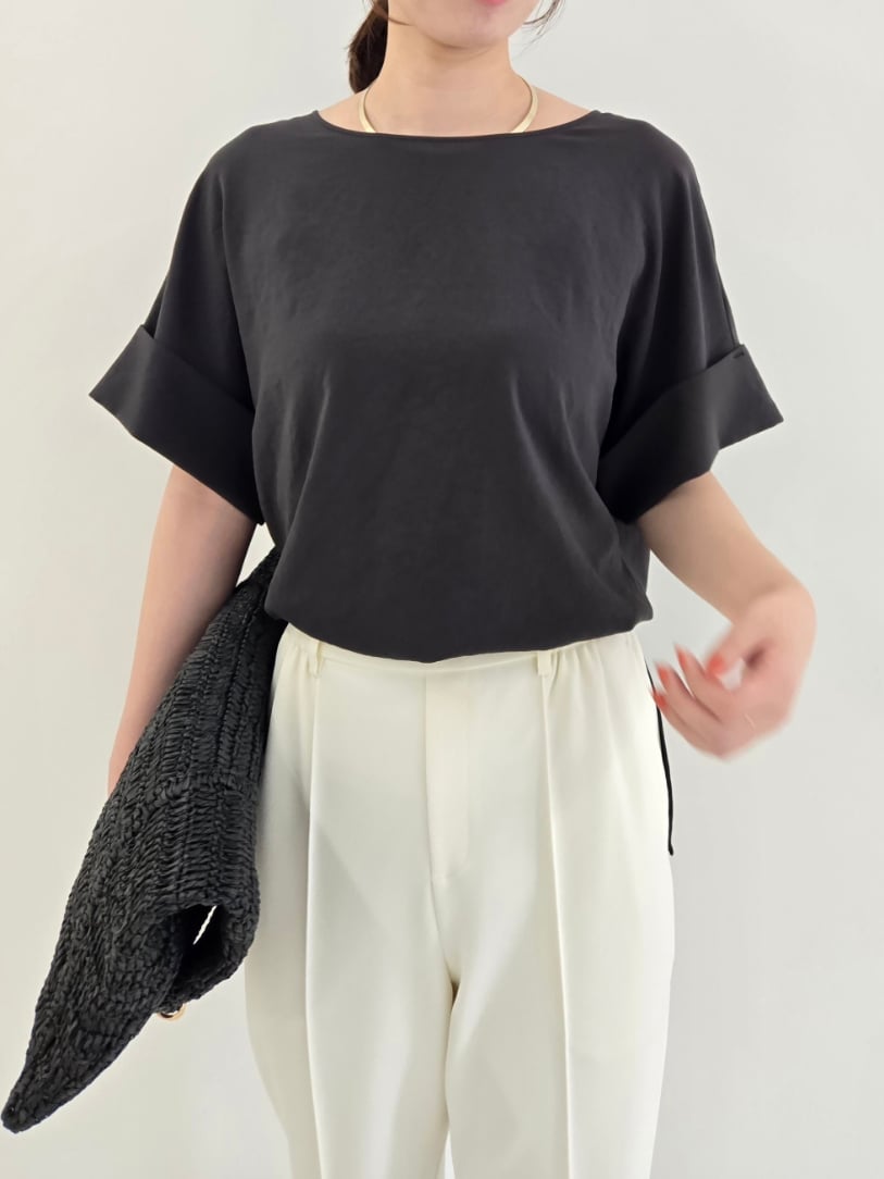 「大人ファッション、キレイめコーデ、パンツスタイル、ラフコーデ、楽チンコーデ、通勤コーデ、きれいめコーディネート、きちんとスタイル」｜「NOLLEY’Sの【松葉☆別注アイテム】《セットアップ対応》エアリージョーゼットWカフスブラウス（シャツ/ブラウス、ブラック系）」を使った、もーりーさん（レディース・164cm）の春コーディネートの5枚目の写真