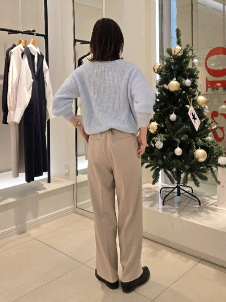 「NOLLEY’S Sophiの《手洗い可能》スパンコールモヘヤレイヤード風プルオーバーニット（ニット/セーター、ブルー系）」を使った、もーりーさん（骨格ウェーブ・レディース・164cm）の冬コーディネートの6枚目の写真
