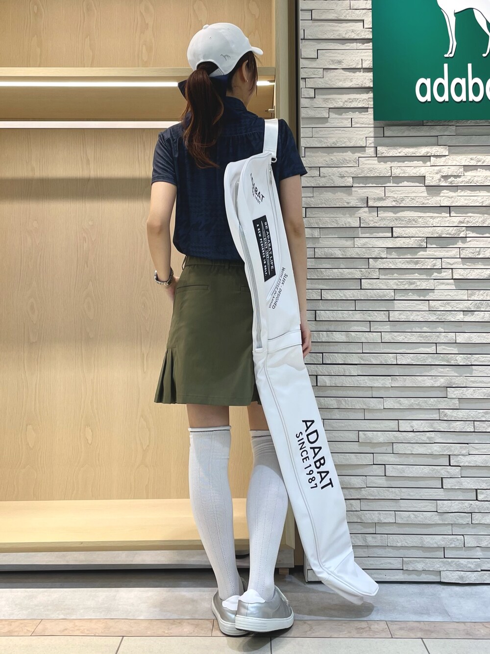 レディースの夏コーディネートの3枚目の写真