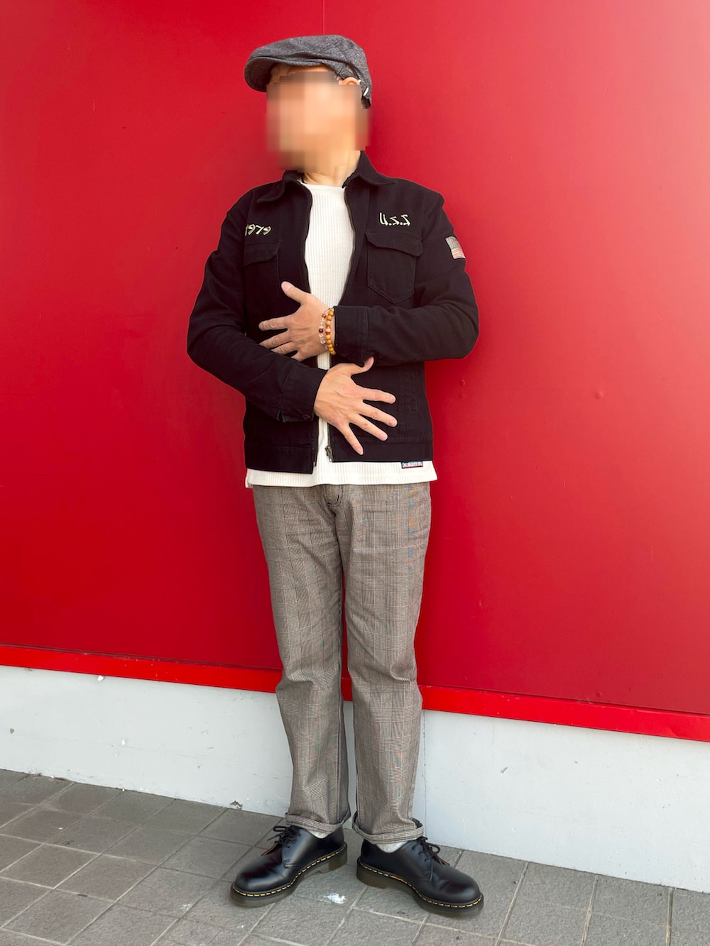 「グレンチェックパンツ、5ポケットパンツ、ハンチング、ポストマンシューズ、ワッフルロンＴ、サーマルロンT、TAKEO KIKUCHI、Wrangler、KRIFF MAYER、dj honda、Dr.Martens、春めき満開コーデ、ジップアップジャケット」｜「Dr. MartensのDr.Martens 1461 ギブソンシューズ（ドレスシューズ、ブラック系）」を使った、Yukioさん（メンズ・173cm）の春コーディネートの5枚目の写真