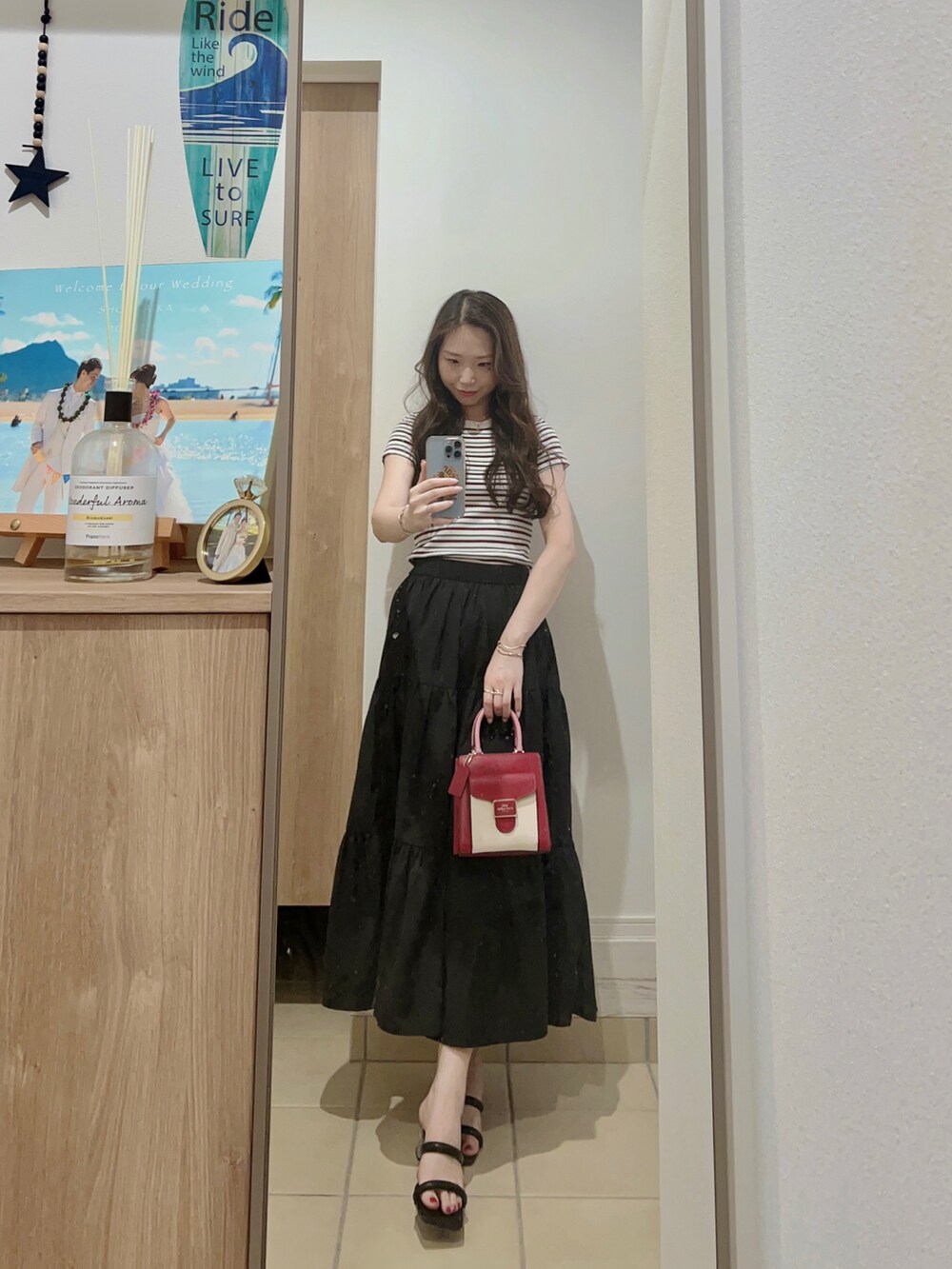 「カジュアル、オトナカワイイ、オトナカジュアル、オトナ女子、きれいめカジュアル、スカート、ボーダー、outfit、ootd、プチプラ、シンプルコーデ、カジュアルコーデ、ブラック」｜「UNIQLOのアイテム（Tシャツ/カットソー、その他）」を使った、Aika さん（レディース・164cm）の夏コーディネートの2枚目の写真