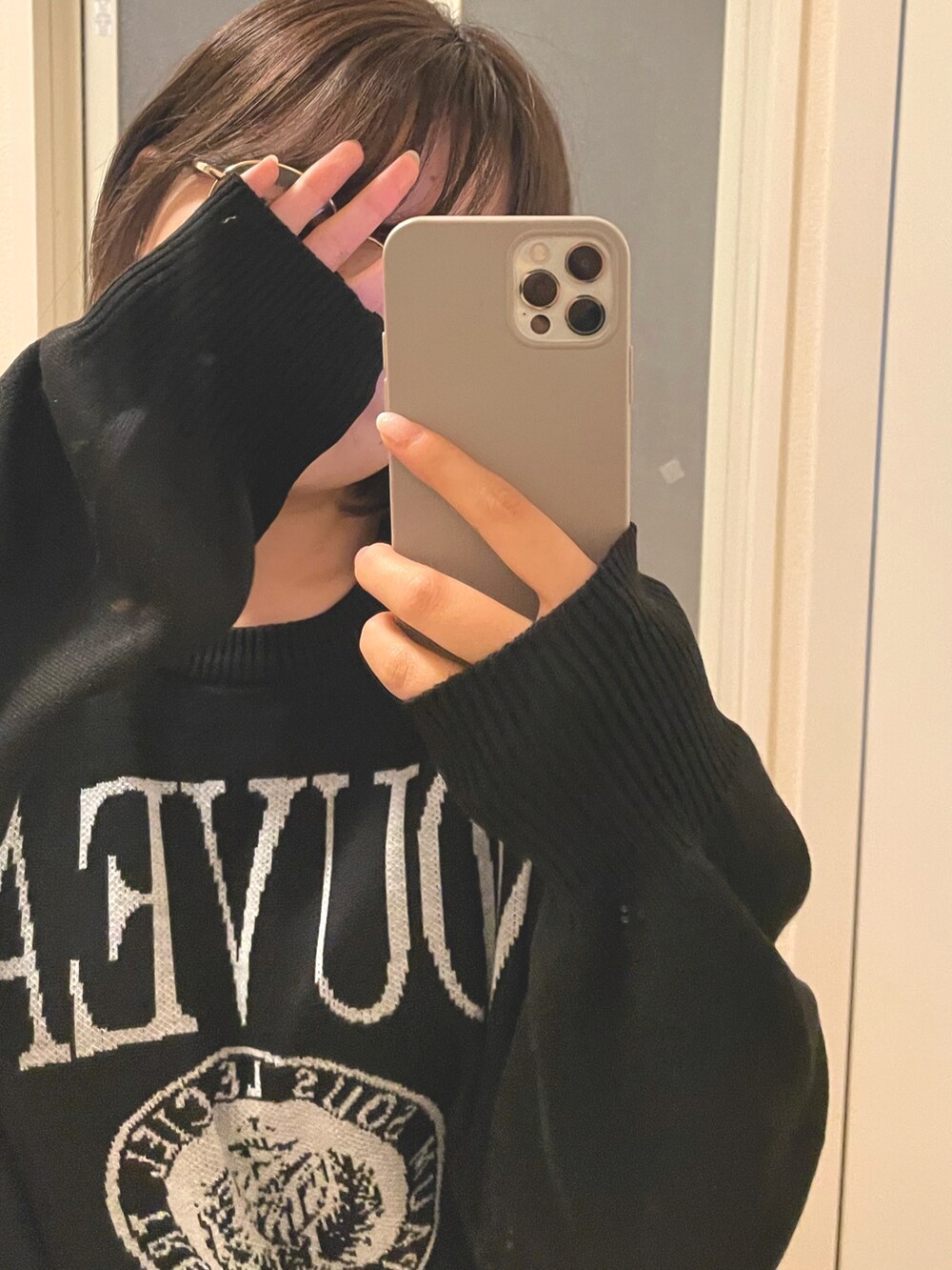 「classicalelf」｜「classicalelfのアイテム（ニット/セーター、ブラック系）」を使った、まなさん（レディース・164cm）の夏コーディネートの2枚目の写真