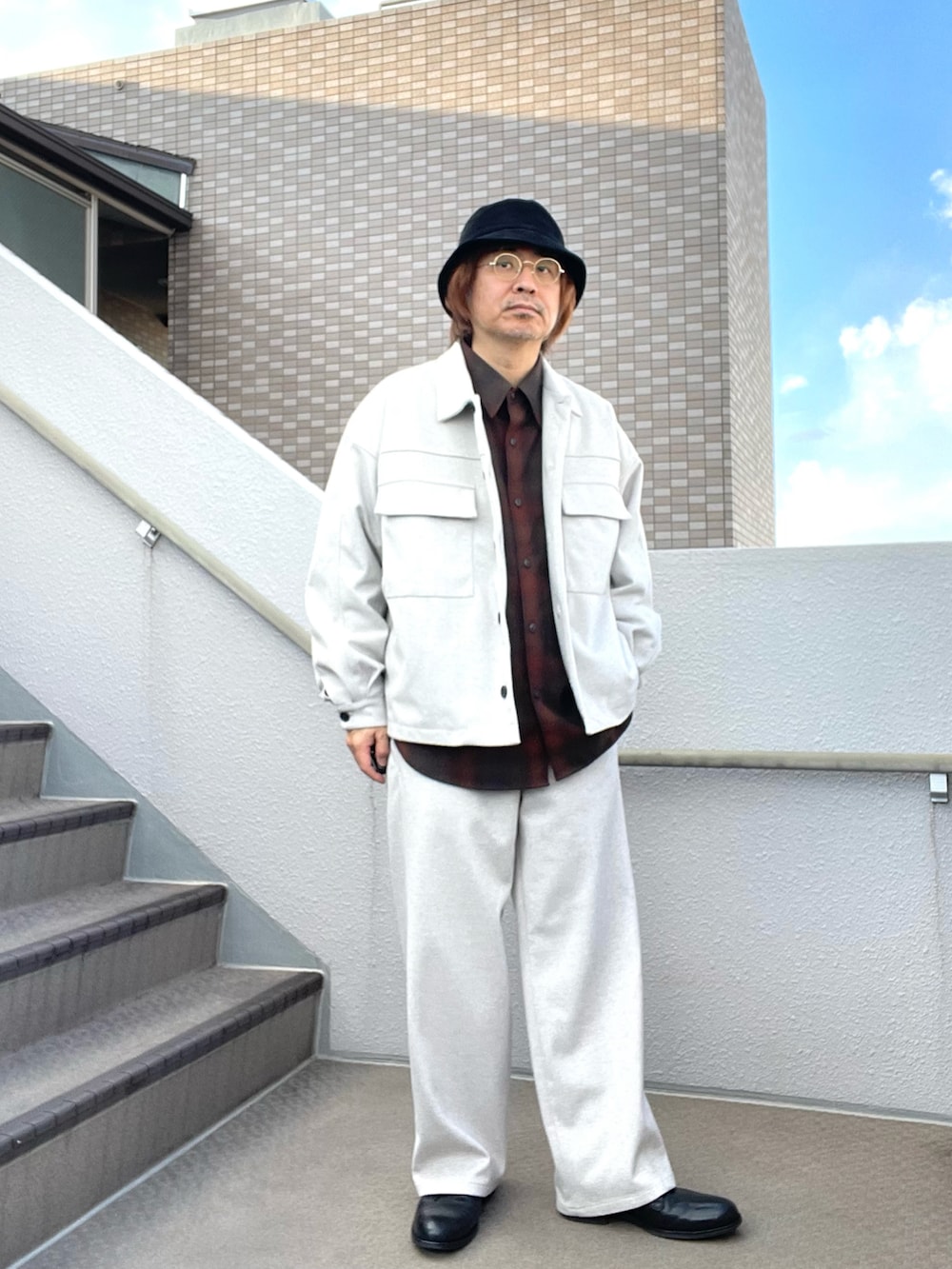 「CPOジャケット、バケットハット、ワイドパンツ、セットアップ、ネルシャツ」｜「GLOBAL WORKのFAKESUEDEバケットハット/893818（ハット、ブラック系）」を使った、Taka＠TeamSixtiesさん（メンズ・169cm）の冬コーディネートの3枚目の写真