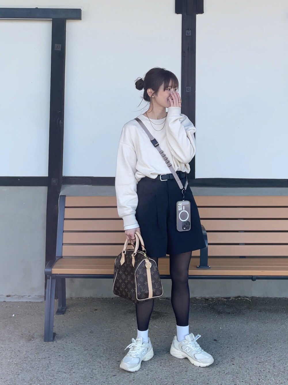 「春、オトナ女子、オトナカジュアル、UNIQLO、ユニクロ、ケースティファイ」｜「CENEの【CENE】セネ/ ビッククロスリング（リング、ゴールド系）」を使った、yunさん（レディース・153cm）の春コーディネートの2枚目の写真