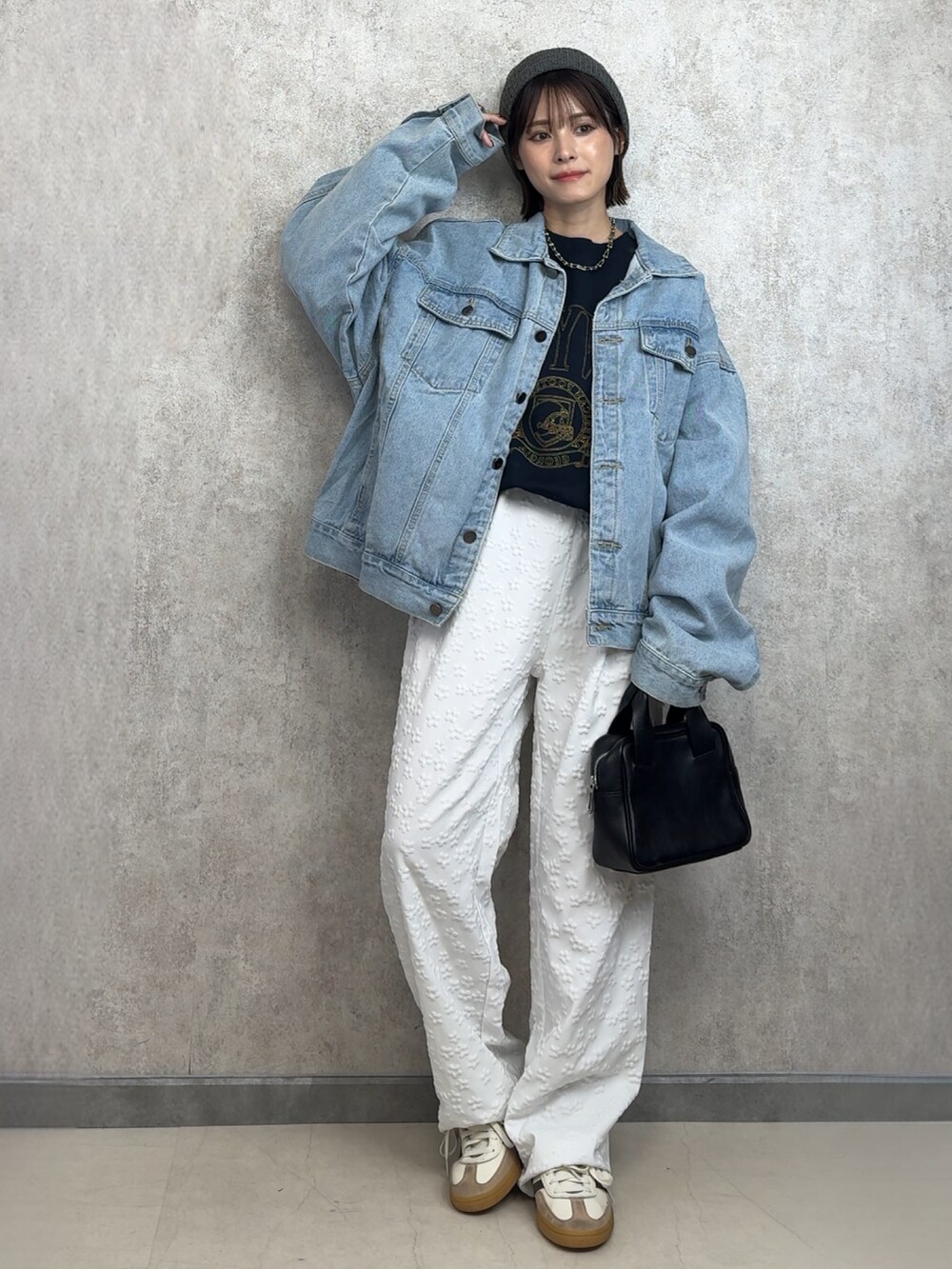 「秋コーデ、BARRETTA、ニット帽、153cm」｜「BARRETTAのデニムジャケット（デニムジャケット、ブルー系）」を使った、yunさん（レディース・153cm）の秋コーディネートの2枚目の写真