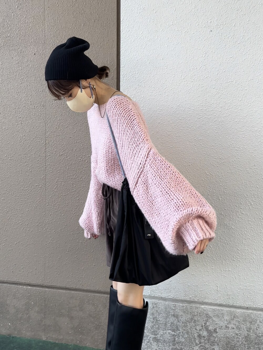 「WEARハロウィン2022、yunco_de、秋冬コーデ、GRL、ボリューム袖、低身長コーデ、153cm」｜「DHOLICのコーデュロイショートパンツ（スラックス、ブラウン系）」を使った、yunさん（レディース・153cm）の秋コーディネートの3枚目の写真