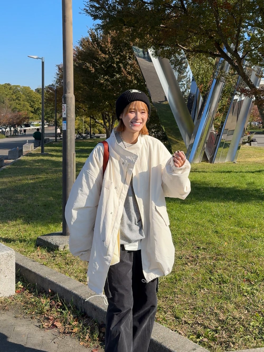 「ファッションを楽しもう、シンプルコーデ、FREAK'SSTORE、153cm、大人女子、冬のコーデ」｜「FREAK'S STOREの限定展開　M65 ショート ライナー モッズ セット コ－ト（3WAY/ショートモッズコート/キルトライナー）（モッズコート、ホワイト系）」を使った、yunさん（レディース・153cm）の秋コーディネートの3枚目の写真