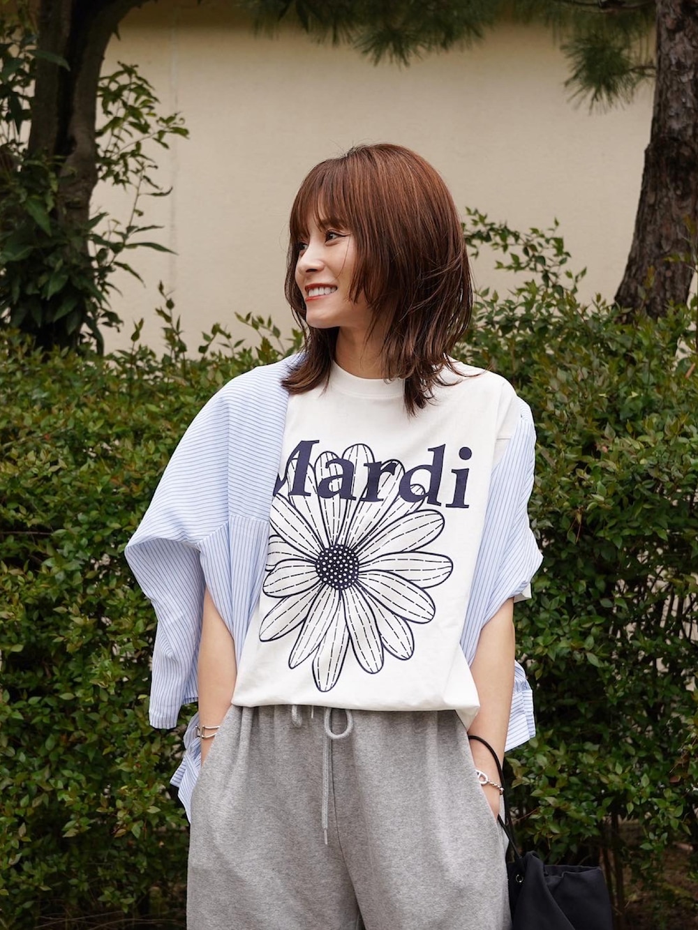 「いまどきジャケット写真、春、春コーデ、Mardi Mercredi、マルディメクルディ、yunco_de、153cmコーデ、New Balance」｜「Mardi Mercrediのアイテム（トップス、ホワイト系）」を使った、yunさん（レディース・153cm）の春コーディネートの3枚目の写真