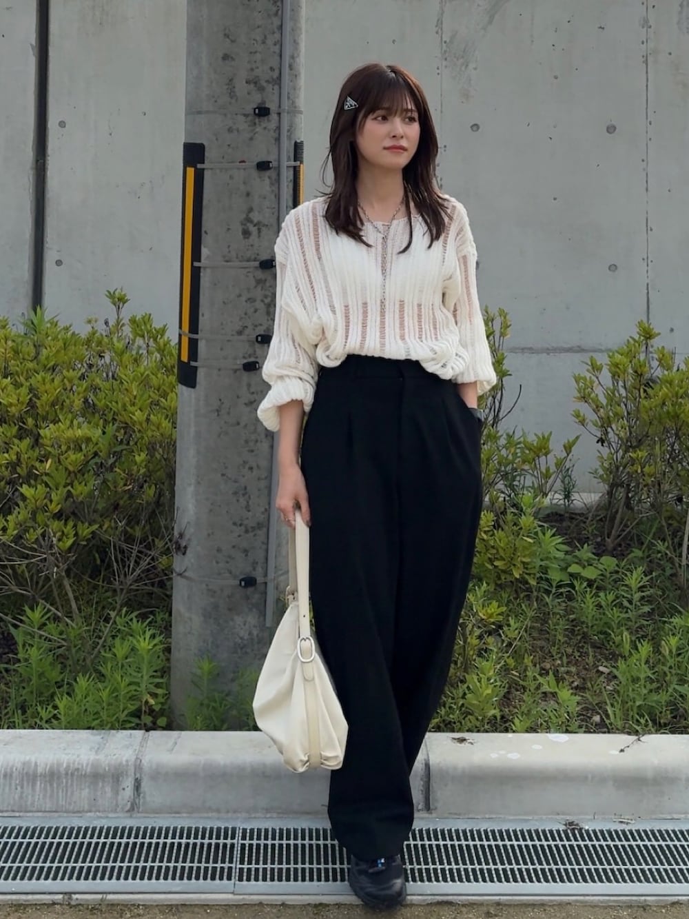 「BARRETTA、バレッタ、yunco_de、153cmコーデ」｜「BARRETTAの透かしニットプルオーバー（ニット/セーター、ホワイト系）」を使った、yunさん（レディース・153cm）の夏コーディネートの3枚目の写真