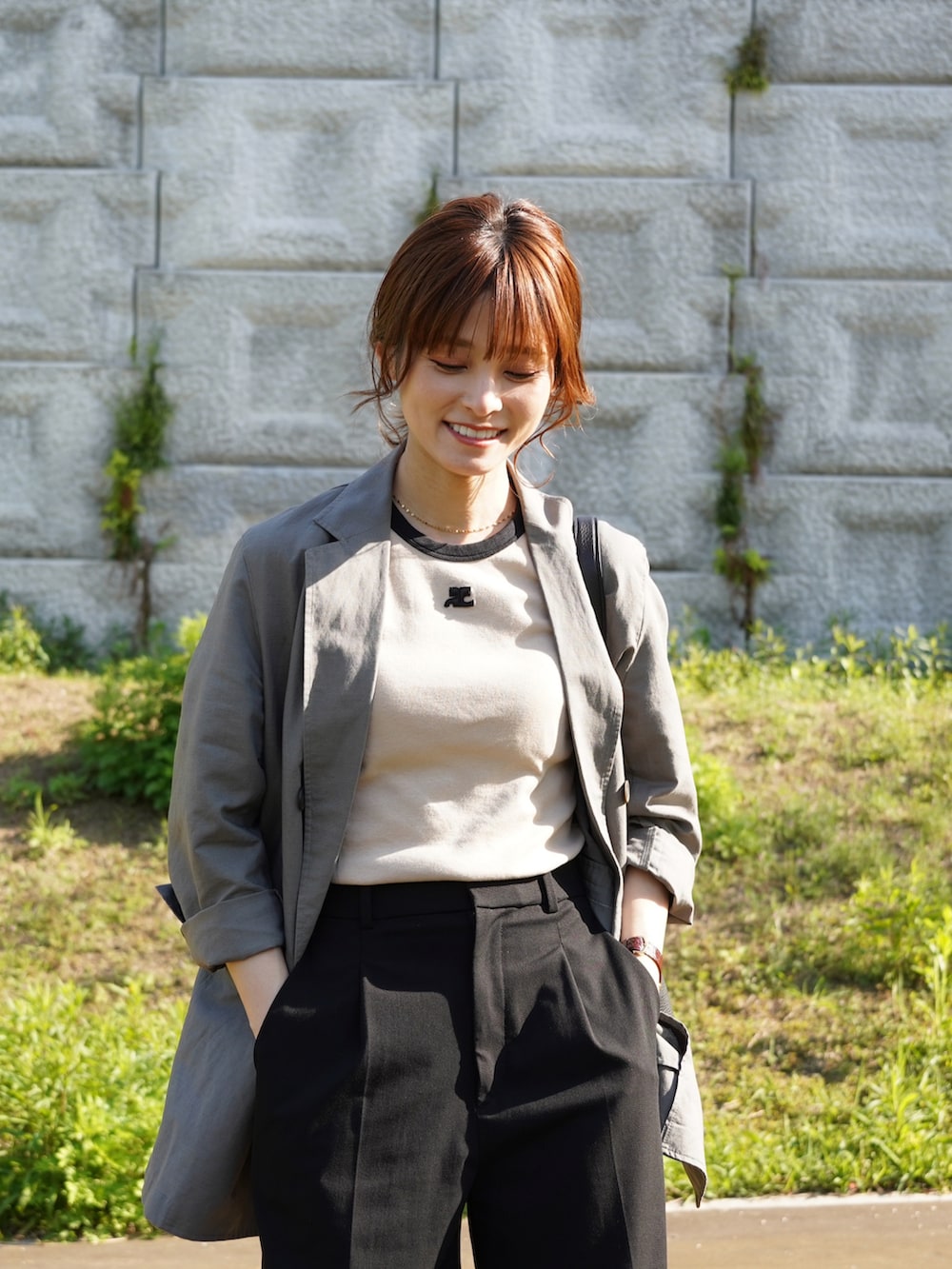 「春夏コーデ、クレージュ、courreges、The Row、大人かわいい、UNIQLO、New Balance、153cm、yunco_de」｜「courregesのアイテム（トップス、ベージュ系）」を使った、yunさん（レディース・153cm）の春コーディネートの4枚目の写真