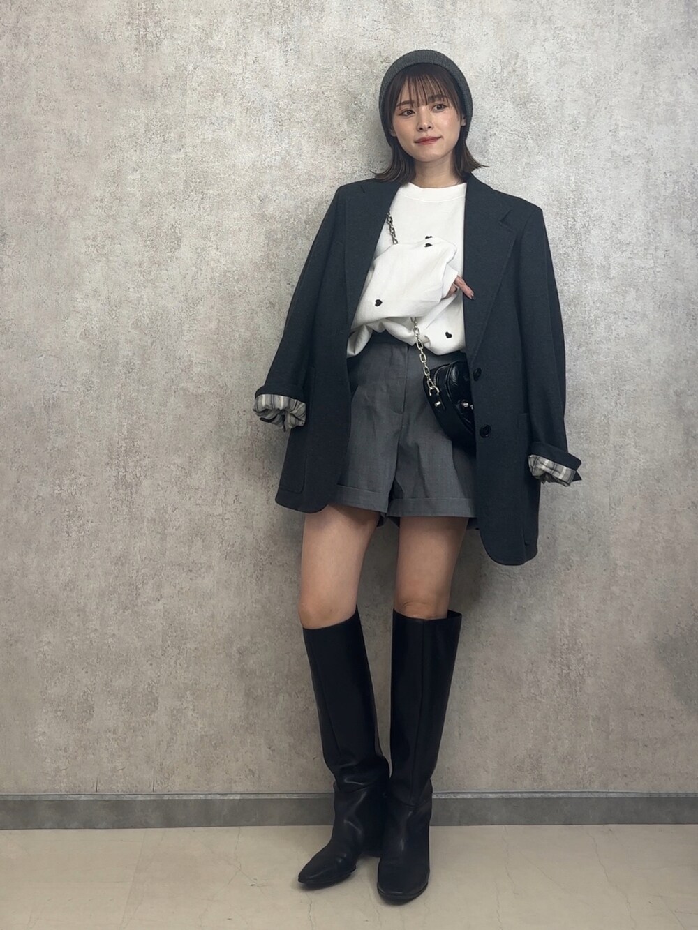 「秋冬、秋冬コーデ、UNIQLOC、UNIQLO、ジャケット、ビーニー、153cm、yunco_de、GRL、ロングブーツ」｜「Ungridのリブ編みニット帽（ニットキャップ/ビーニー、グレー系）」を使った、yunさん（レディース・153cm）の秋コーディネートの2枚目の写真