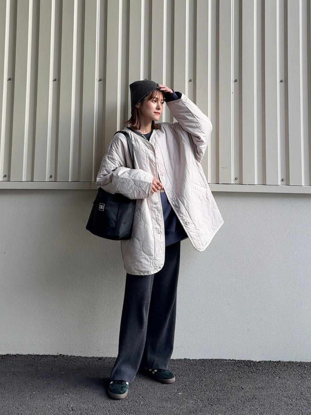 「ファッションを楽しもう、大人可愛い、PR、秋のコーデ、GYDA、ビーニー、153cm、スウェット、低身長コーデ、yunco_de」｜「Ungridのリブ編みニット帽（ニットキャップ/ビーニー、ブラック系）」を使った、yunさん（レディース・153cm）の秋コーディネートの4枚目の写真
