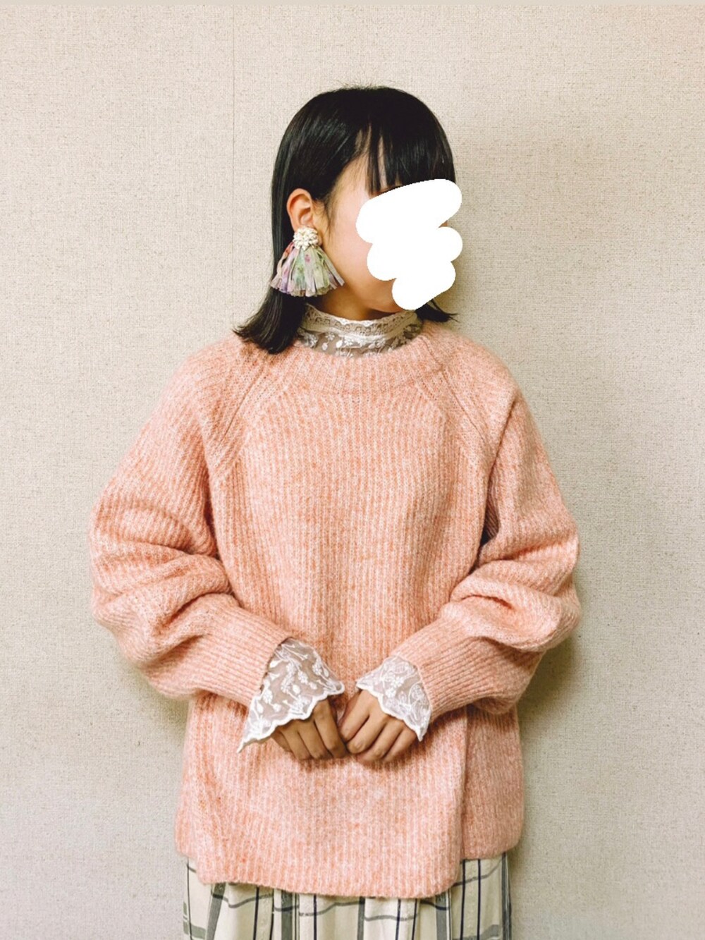 「おしゃれさんと繋がりたい、古着、古着MIX、ロングコート、ダッフルコート、ニット、チェックスカート、パンプス、バレエシューズ」｜「GLOBAL WORKのアイテム（ニット/セーター、ピンク系）」を使った、sayanoさん（レディース・158cm）の冬コーディネートの2枚目の写真