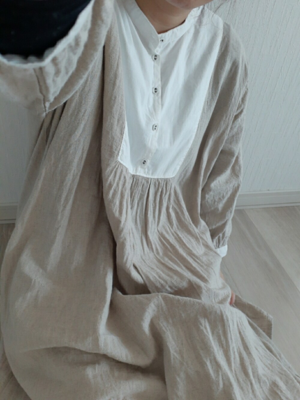 「休日コーデ、オトナ女子、低身長コーデ、ママコーデ、ナチュラル、ワンピース、ぽっちゃり、参観日コーデ、きれいめカジュアル、淡色コーデ、サマンサ モスモス(Samansa Mos2)、SM2、ベージュ」｜「Samansa Mos2のアイテム（ワンピース、ベージュ系）」を使った、律さん（レディース・153cm）の春コーディネートの2枚目の写真