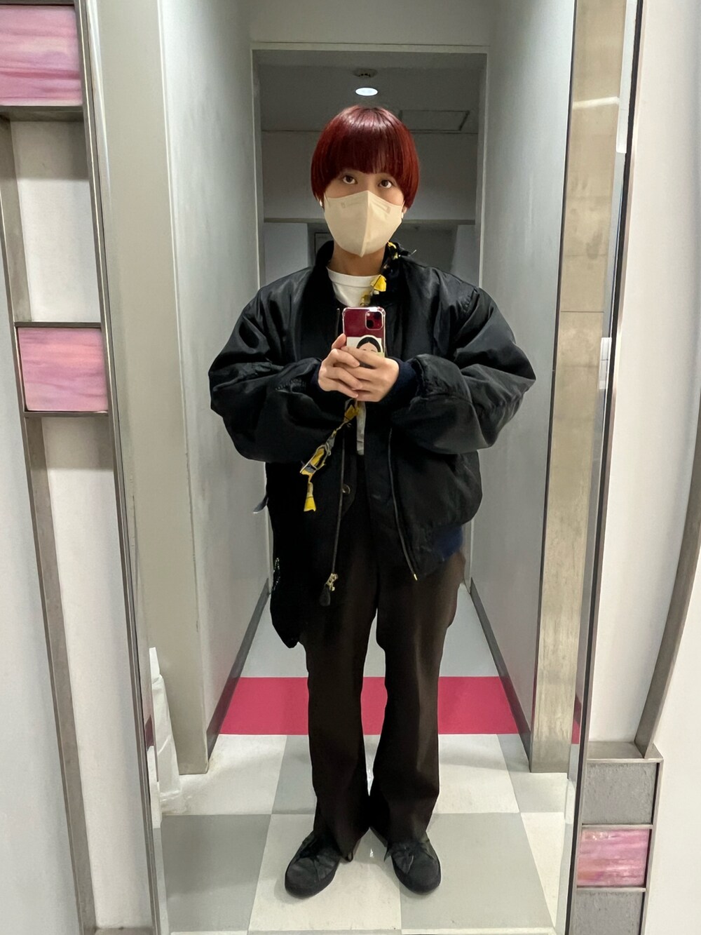 「休日コーデ、vintage、古着、ootd」｜「VINTAGEのアイテム（ライダースジャケット、ブラウン系）」を使った、　アヤナさん（レディース・155cm）の冬コーディネートの2枚目の写真