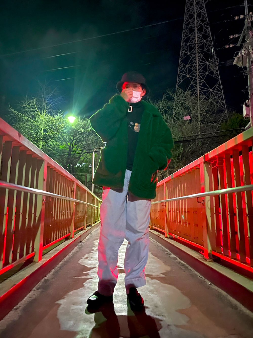 みもとさんの「【doublet】MEN ジャケット HAND-PAINTED RECYCLE FUR JACKET 21AW04BL123（doublet）」を使ったコーディネートの2枚目の写真