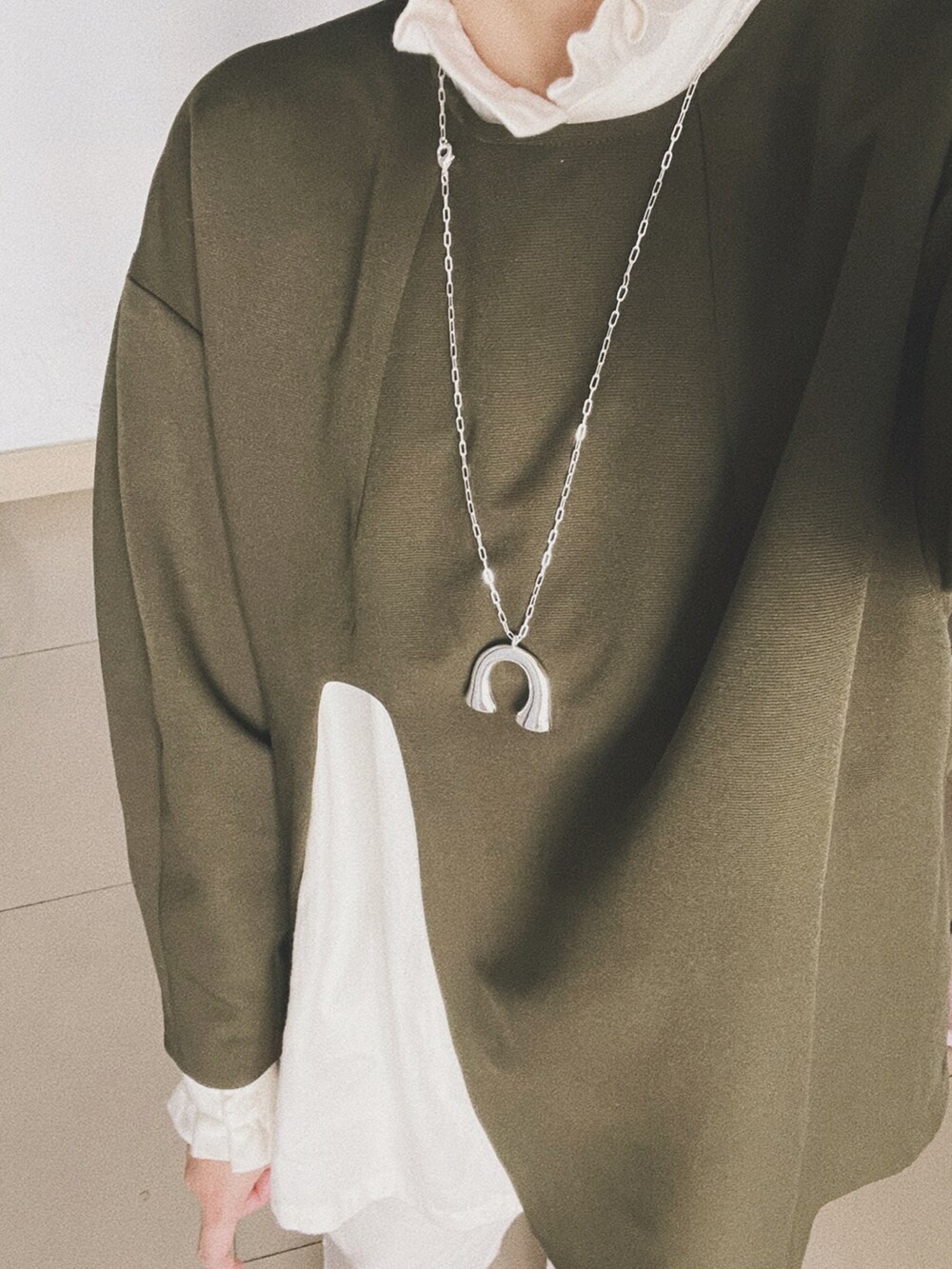 「CLANE、BEAUTY&YOUTH UNITED ARROWS、The Duchess Designs、ootd」｜「The Duchess Designsの＜The Duchess Designs＞フリルブラウス（シャツ/ブラウス、ホワイト系）」を使った、mizichen♡̆̈さん（キッズ・135cm）の秋コーディネートの3枚目の写真