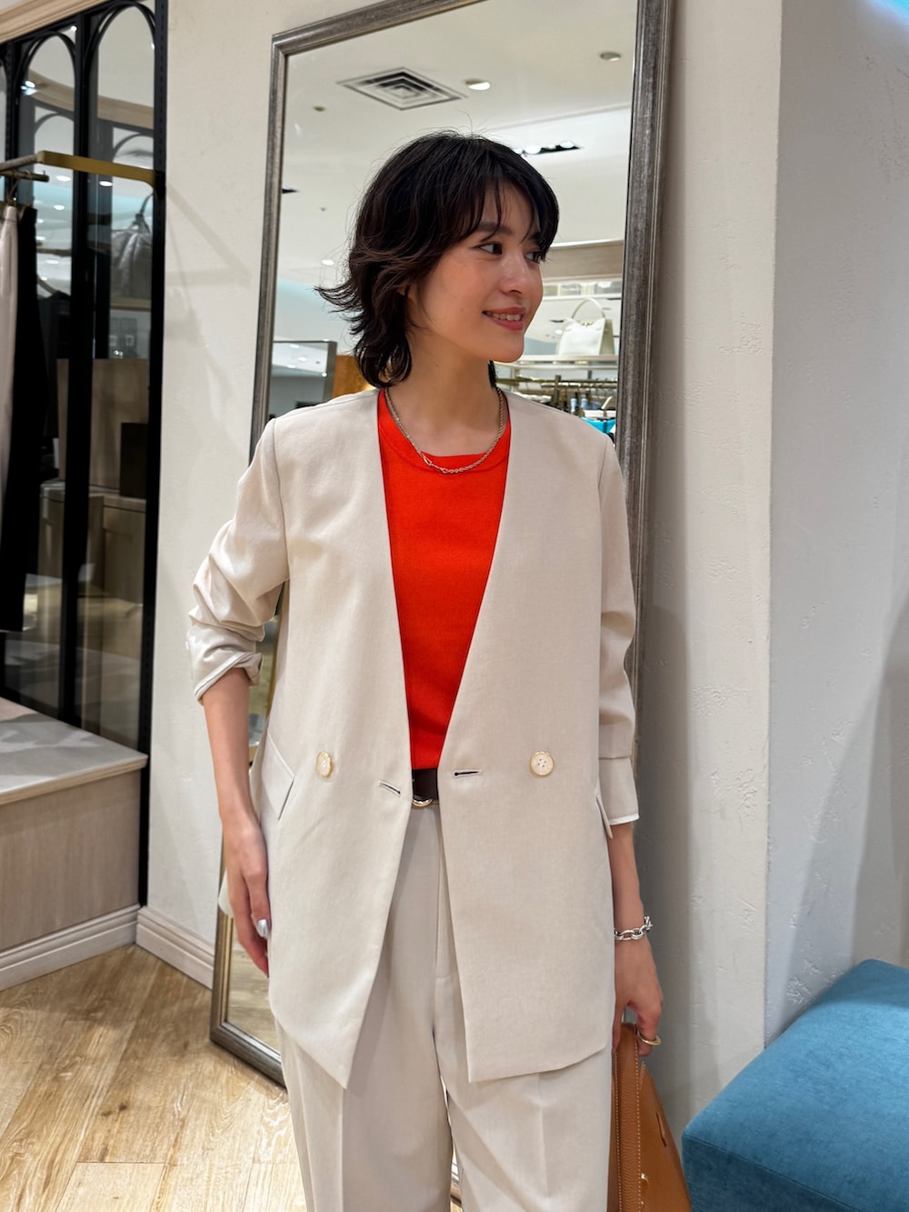 nol megumiさんの「《セットアップ対応》ウォッシャブルドライトロピカルノーカラーダブルジャケット（NOLLEY’S）」を使ったコーディネートの6枚目の写真