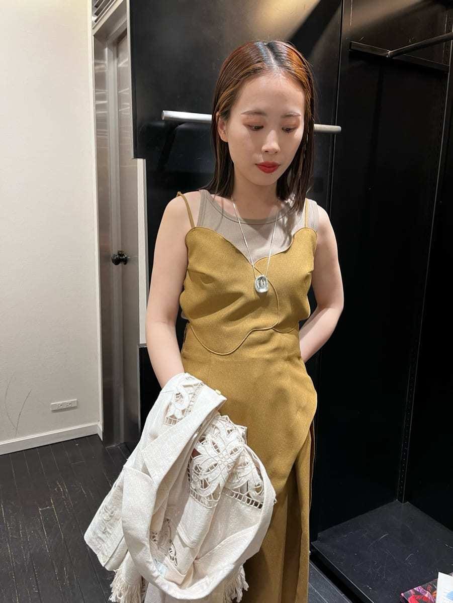 「ワントーン、カットソー、オケージョン、パンツスタイル、セットアップ、低身長」｜「styling/のエンブロイダリーシャツジャケット（その他アウター、ベージュ系）」を使った、styling/さん（レディース・153cm）の春コーディネートの4枚目の写真