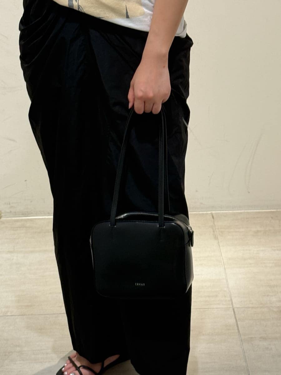 「モノトーン、高身長、骨格ストレート」｜「styling/の【セットアップ対応】レイヤードドレープスカート（スカート、ブラック系）」を使った、styling/さん（レディース・167cm）の夏コーディネートの3枚目の写真