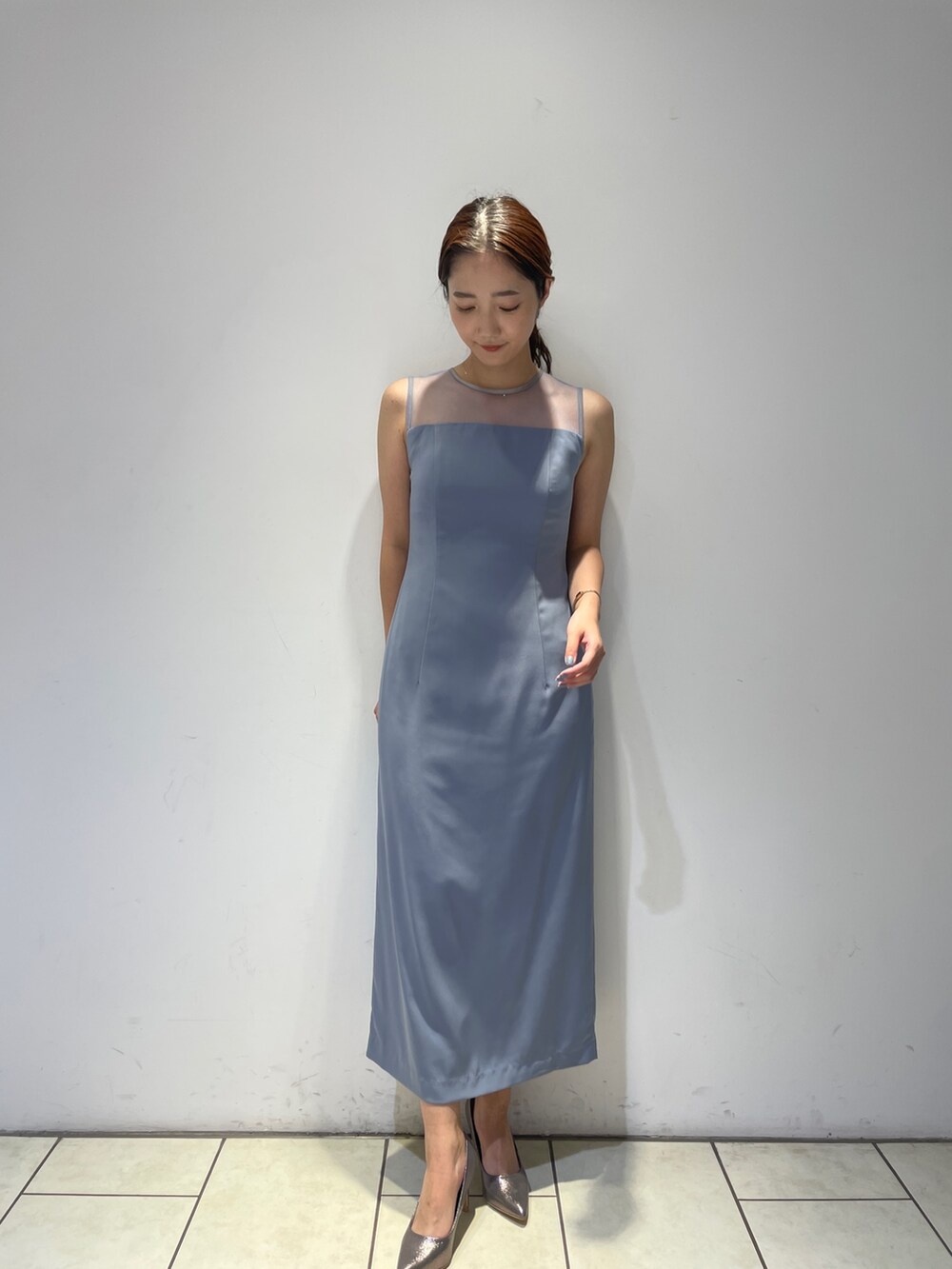 「LAGUNAMOONのLADYシアーボレロレイヤードワンピース（ドレス、ブルー系）」を使った、久保田さん（レディース・162cm）の冬コーディネートの7枚目の写真
