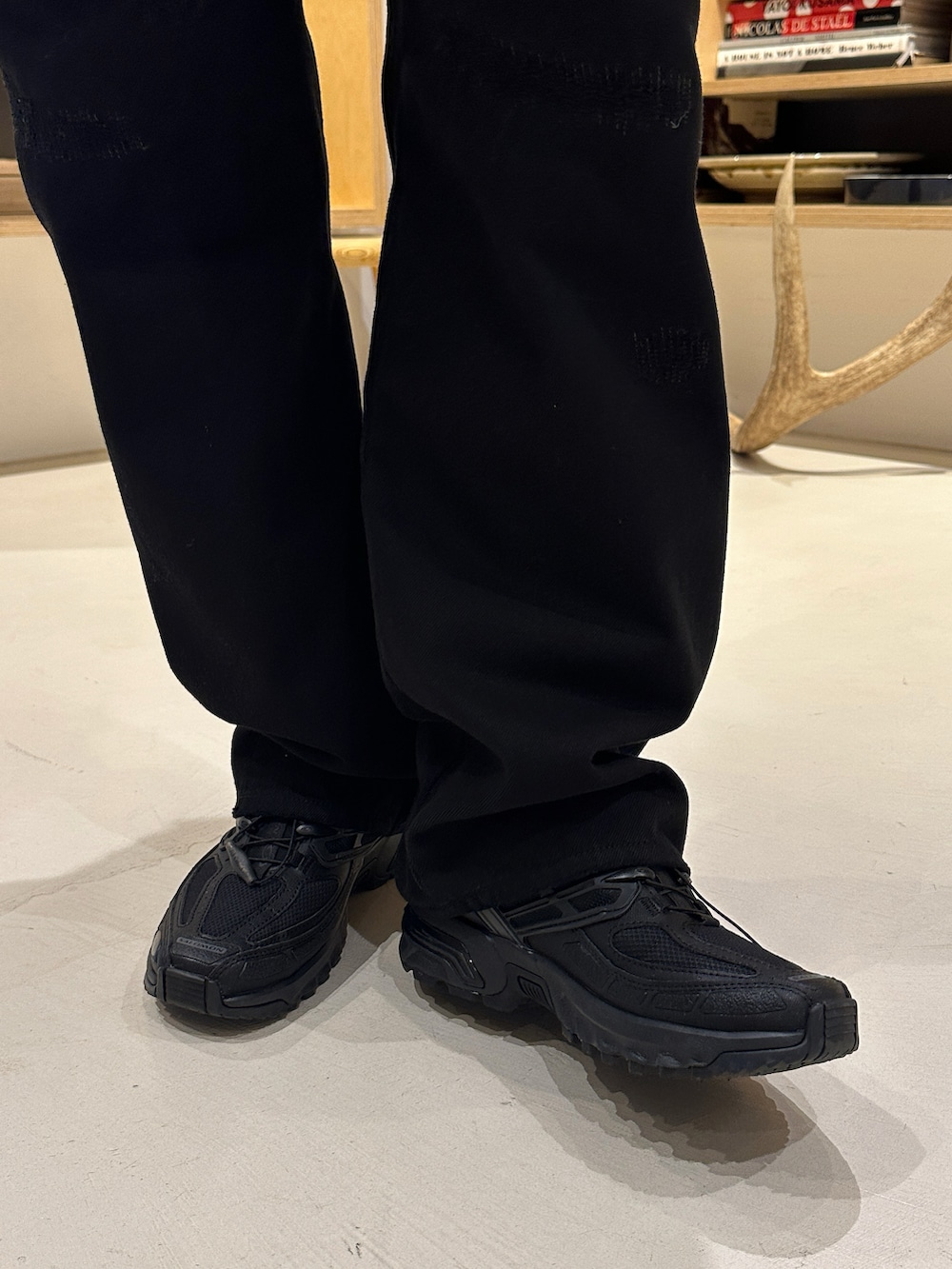 「秋っぽコーデ更新中、キャップ、秋服準備はじめました、ブラウスコーデ、シャツスタイル、テーマパークコーデ」｜「BEAMS BOYのHealthknit / 別注 ライン リブ クルーネック スウェット（スウェット、その他）」を使った、Heg.さん（レディース・159cm）の秋コーディネートの5枚目の写真