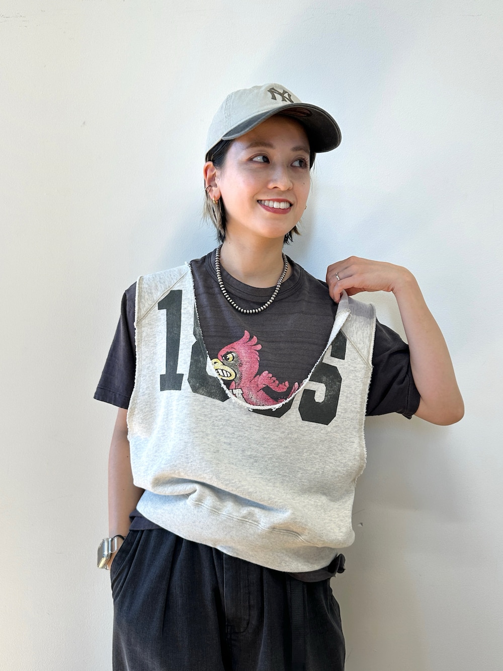 「レイヤードスタイル、今日のコーデ、休日スタイル、シンプルスタイル、お出かけコーデ、春、キャップ、キャップ女子」｜「BEAMS BOYのBarbour × BEAMS BOY / 別注 Thornbury Jacket 23FW（ブルゾン、ベージュ系）」を使った、Heg.さん（レディース・159cm）の冬コーディネートの5枚目の写真