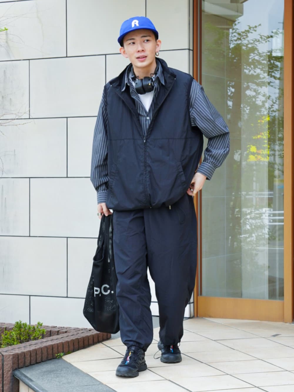 ら*様 ¥AM CAMO THERMAL BLACK S MIKADO着用 idaka｜SALOMONのスニーカーを使った春コーディネート - WEAR