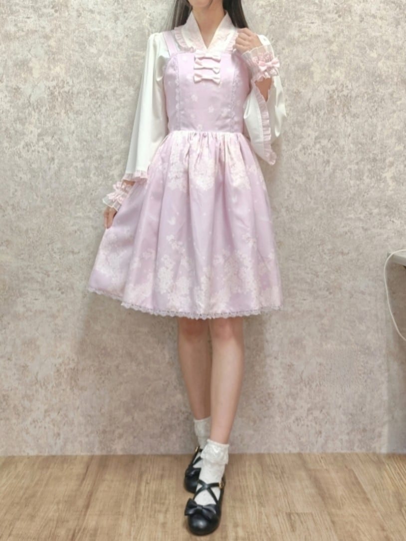 「axes femme Kawaii、春コーデ、ロリータ、和ロリ、和洋折衷、和柄、桜、桜色」｜「axes femme kawaiiの衿レース付き和風ブラウス（シャツ/ブラウス、ホワイト系）」を使った、Hanaさん（骨格ナチュラル・レディース・168cm）の冬コーディネートの3枚目の写真