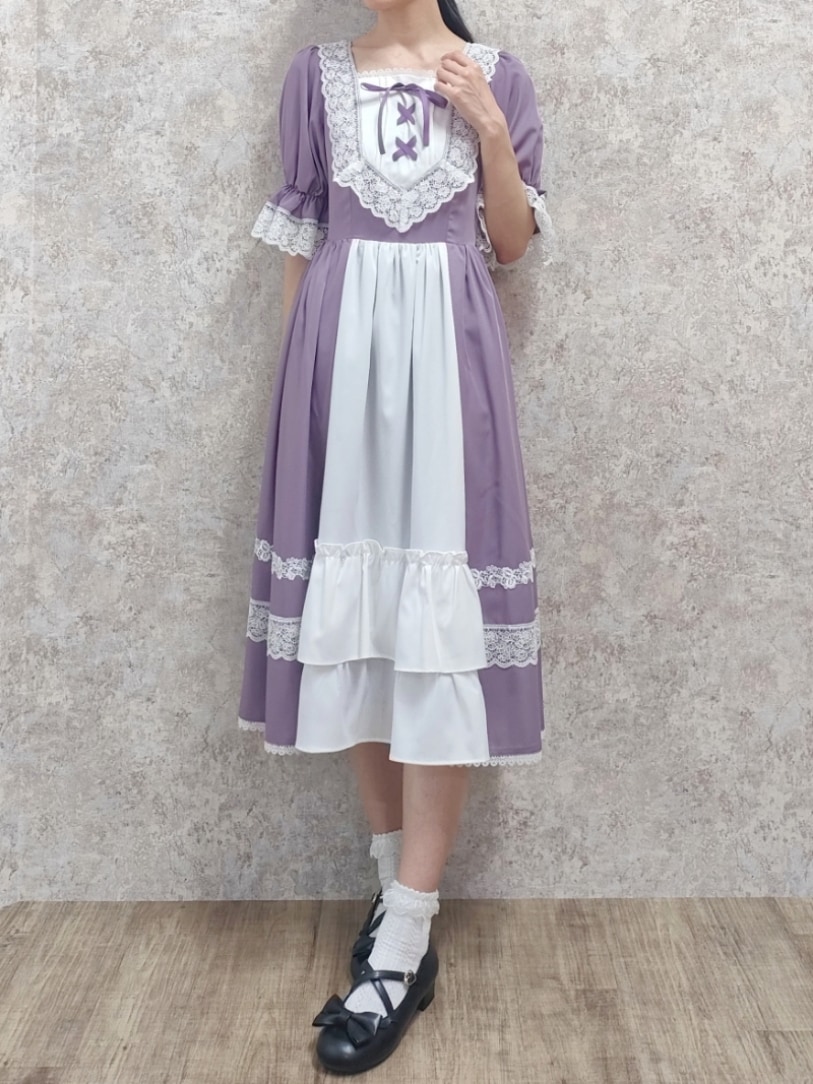 「リボン、Chalmiere、春、ワンピースコーデ、お洒落さんとつながりたい、推し活、パープル、ラプンツェル、テーマパークコーデ、クラシカル、ロリータ、パンプス、高身長女子、パニエ、ワンピース」｜「Chalmiereのシュエットワンピース（ワンピース、パープル系）」を使った、Hanaさん（骨格ナチュラル・レディース・168cm）の春コーディネートの3枚目の写真