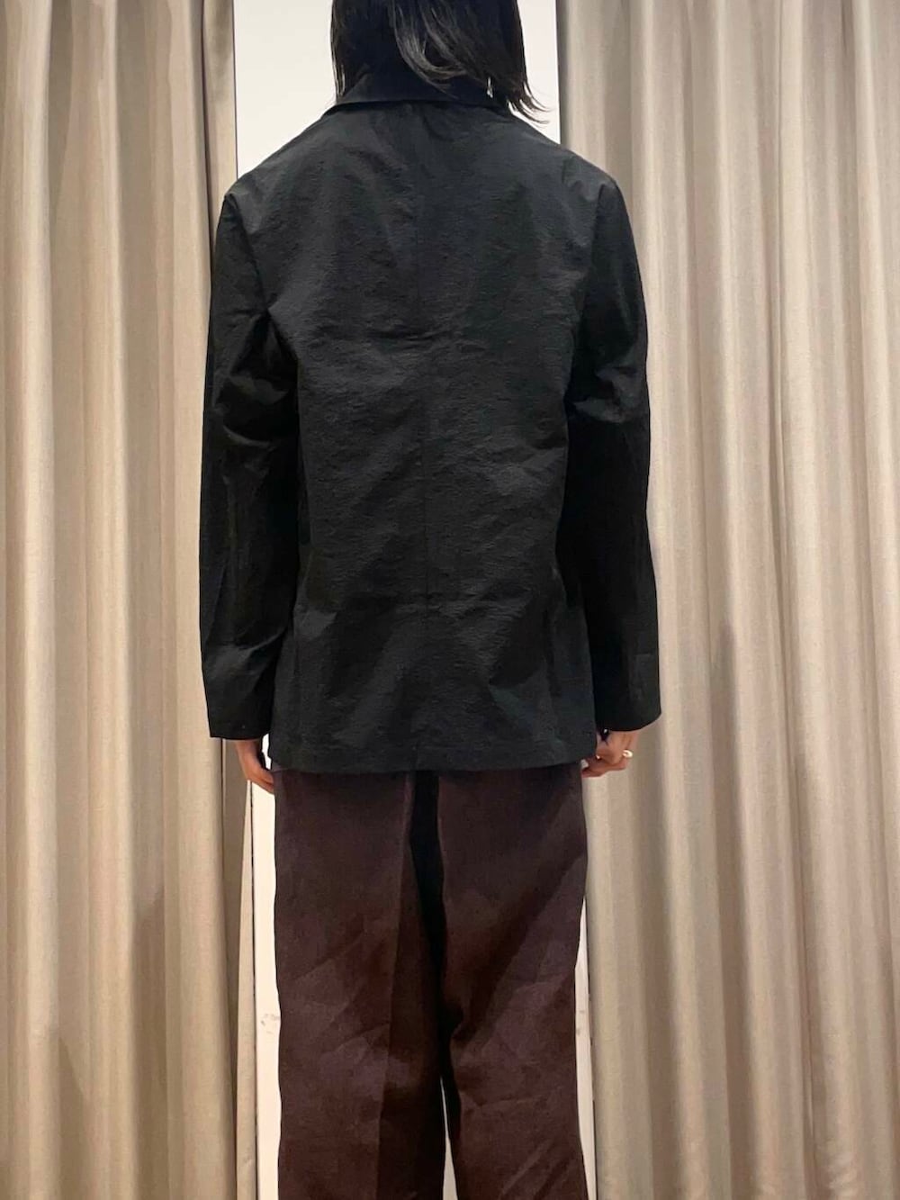 「アーバンリサーチ、URBANRESEARCH」|「THOUSAND MILEの『別注』THOUSAND MILE×UR WASHER CODE JACKET(その他アウター、ブラック系)」を使った、RYOさん(メンズ・175cm)の春コーディネートの2枚目の写真