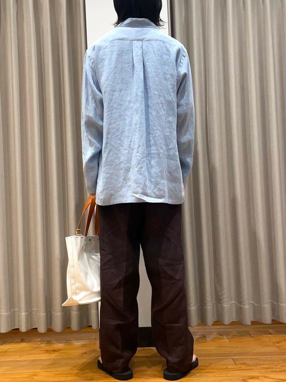 「アーバンリサーチ、URBANRESEARCH、newarrival、newbasic」｜「SALOMONのSALOMON　LOGO RX T-SHIRTS M（Tシャツ/カットソー、ホワイト系）」を使った、RYOさん（メンズ・175cm）の春コーディネートの4枚目の写真