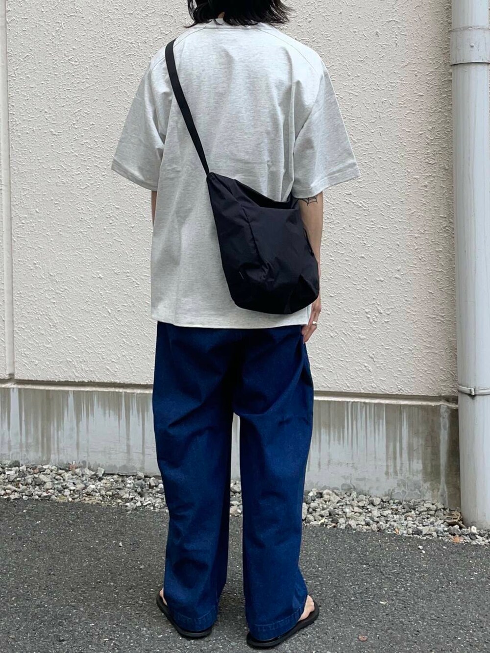 「アーバンリサーチ、URBANRESEARCH、newarrival、lotto」｜「LOTTOのLOTTO　CLASSIC BIG T-SHIRTS（Tシャツ/カットソー、グレー系）」を使った、RYOさん（メンズ・175cm）の春コーディネートの4枚目の写真