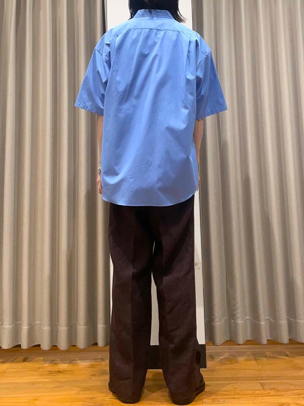 「アーバンリサーチ、URBANRESEARCH、newarrival、newbasic」｜「URBAN RESEARCHのnew basic　THOMAS MASON SHORT-SLEEVE OVER SHIRTS（シャツ/ブラウス、ブルー系）」を使った、RYOさん（メンズ・175cm）の春コーディネートの4枚目の写真